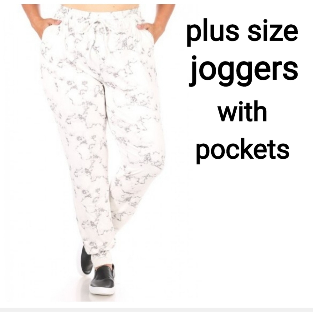 Plus size joggers with marble design